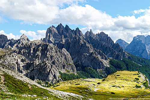 Nom du fichier=Paysage_magnifique-Dolomites-1090914.jpeg
Taille du fichier=10968Ko
Dimensions : 5472x3648
Ajouté le : 13 Septembre 2025 Nom du fichier=Paysage_magnifique-Dolomites-1090914.jpeg
Taille du fichier=10968Ko
Dimensions : 5472x3648
Ajouté le : 13 Septembre 2025