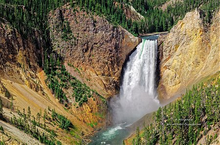 Yellowstone2C-les-Lower-Falls.jpg