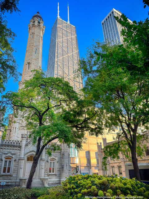 Chicago : un square sur Michigan avenue
Chicago, Illinois
Mots-clés: cadrage_vertical les_plus_belles_images_de_ville