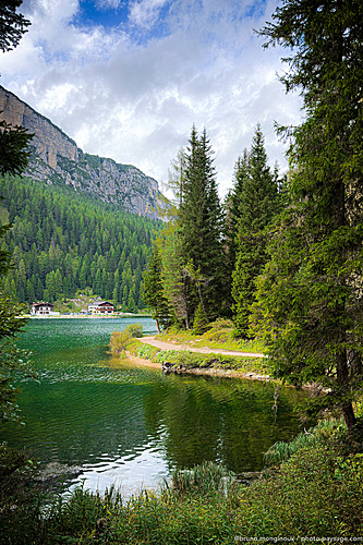Nom du fichier=Balade_autour_du_lac-Misurina-Dolomites-IMG_6570_jpg.jpeg
Taille du fichier=12475Ko
Dimensions : 4197x6296
Ajouté le : 30 Décembre 2025 Nom du fichier=Balade_autour_du_lac-Misurina-Dolomites-IMG_6570_jpg.jpeg
Taille du fichier=12475Ko
Dimensions : 4197x6296
Ajouté le : 30 Décembre 2025
