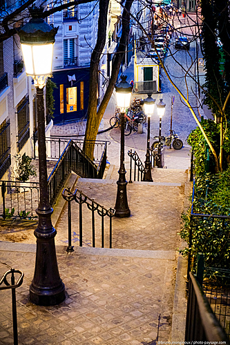 Nom du fichier=Montmartre-escaliers-nuit-lampadaires-DSCF1089.jpeg
Taille du fichier=12301Ko
Dimensions : 4577x6866
Ajouté le : 25 Février 2026 Nom du fichier=Montmartre-escaliers-nuit-lampadaires-DSCF1089.jpeg
Taille du fichier=12301Ko
Dimensions : 4577x6866
Ajouté le : 25 Février 2026